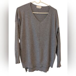 Dreamers Heather Gray V-Neck Sweater